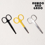 Pet face comb and rounded-tip scissors color options