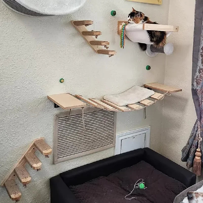 Plush Wall-Mounted Cat Perch