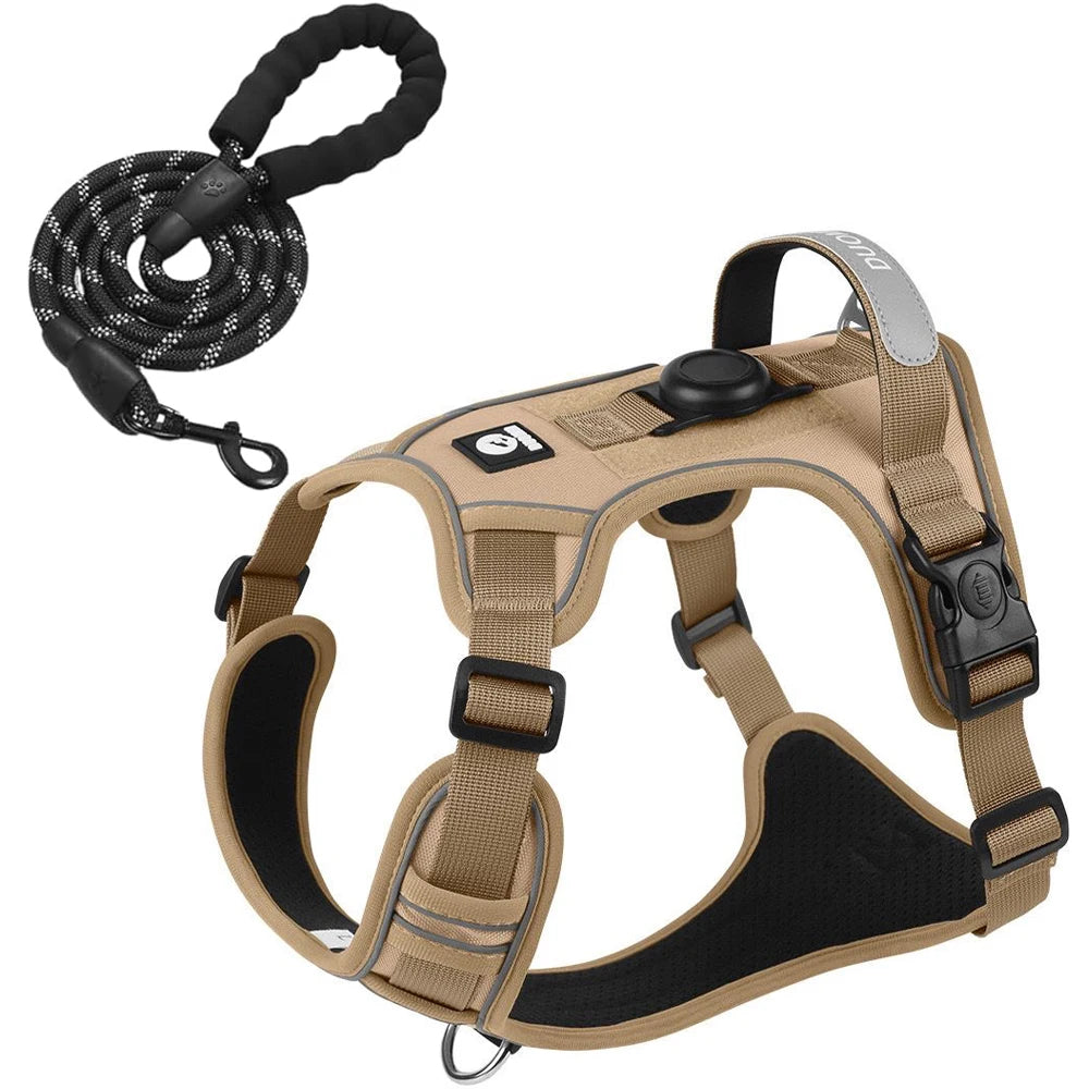 Tracker-Holder Dog Harness & Leash Set — product view 9