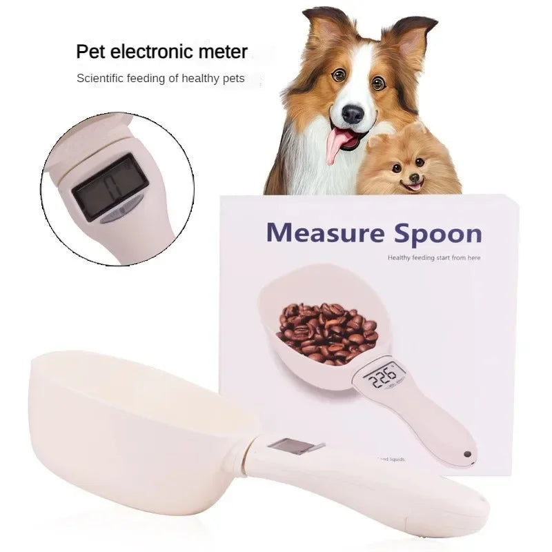 Digital pet food scoop with display and product packaging